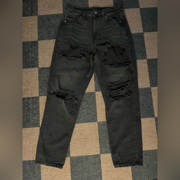 AE Ripped Mom Jeans - Picture 9 of 12